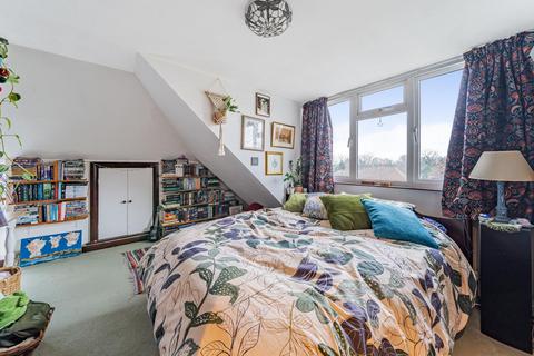 29 Annesley Drive, Croydon, CR0 8QX