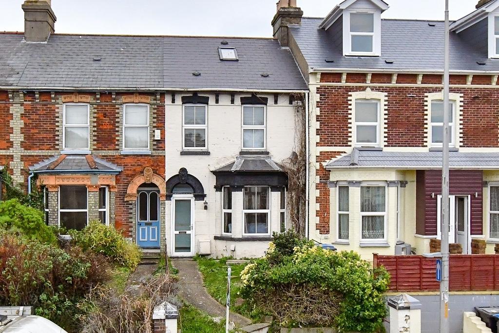 Barton Road, Dover, Kent 5 bed terraced house for sale £250,000