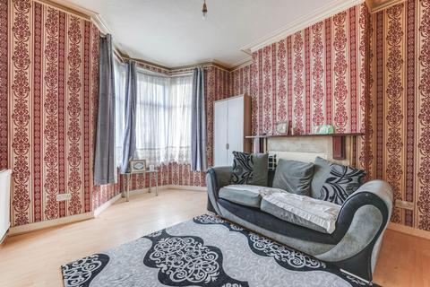 4 bedroom terraced house for sale, Shelbourne Road, London