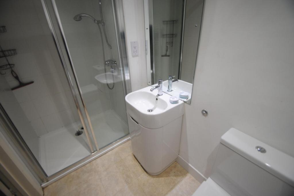 Master ensuite