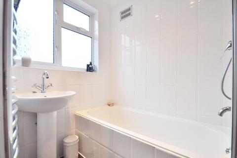 25 Constance Crescent, Bromley, BR2 7QH