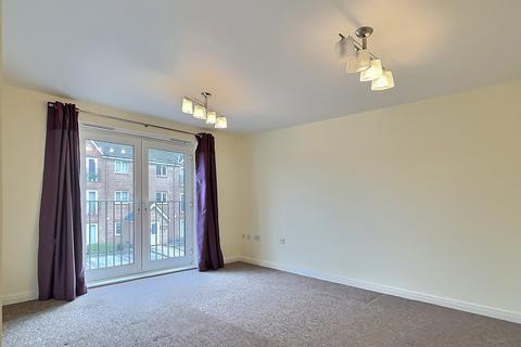 2 bedroom flat for sale, Blackthorn Road, Ilkley, West Yorkshire, LS29