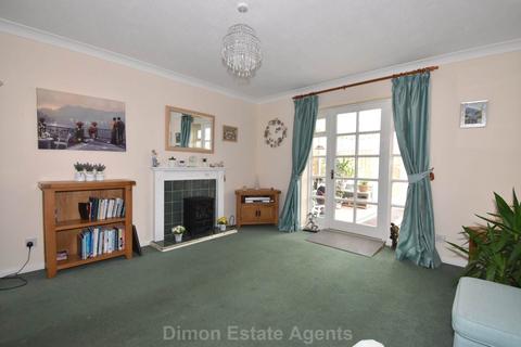 2 bedroom terraced house for sale - Hunter Close, Rowner