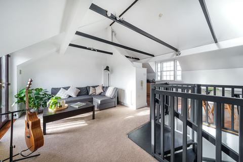 2 bedroom flat for sale, Bridge Street, Winchester, SO23