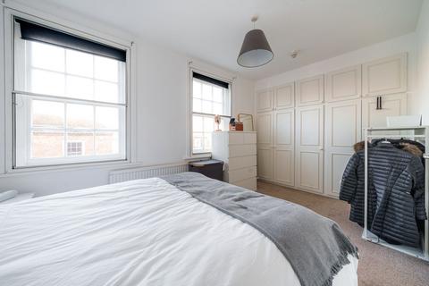 2 bedroom flat for sale, Bridge Street, Winchester, SO23