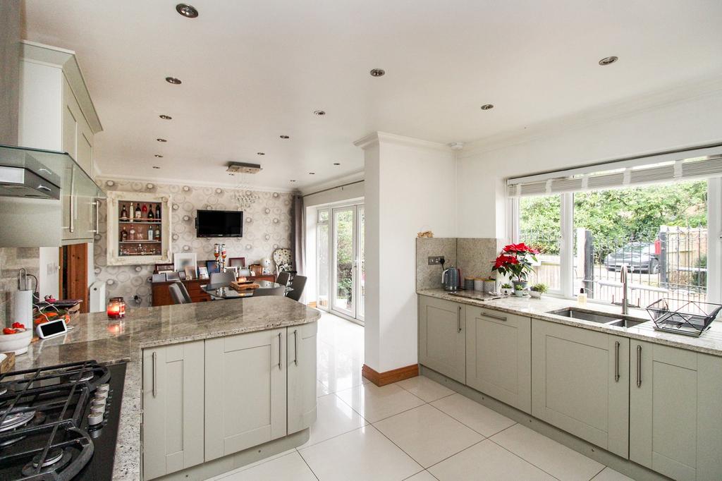Ifield Road, Charlwood, Horley... 5 bed detached house for sale £750,000