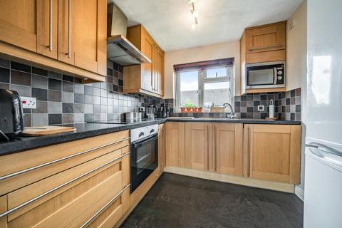 48 Kipling Drive, London, SW19 1TW