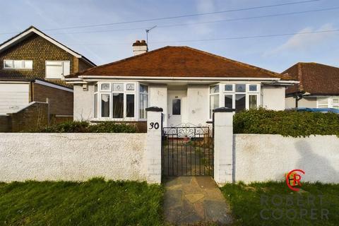 2 bedroom bungalow for sale - Beech Avenue, Eastcote, Middlesex, HA4