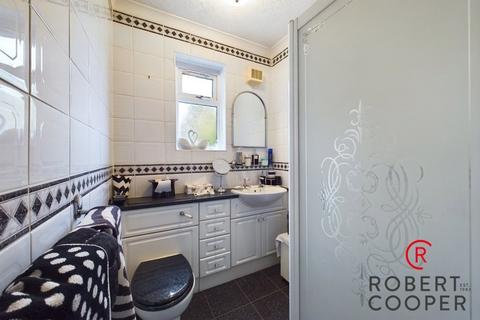 30 Beech Avenue, Ruislip, HA4 8UQ