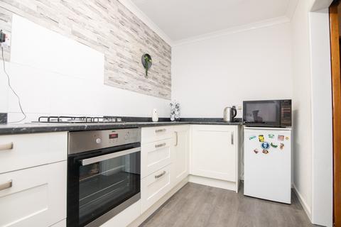 70 Grayshott Close, Bromsgrove, B61 8QA