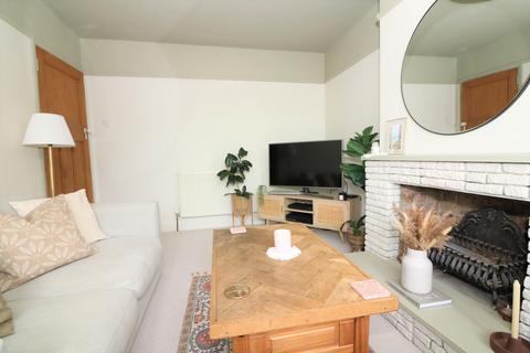 166 Dover Road, Sandwich, CT13 0DD