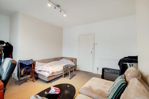 2 bedroom apartment for sale, Church Road, Teddington, Greater London, TW11