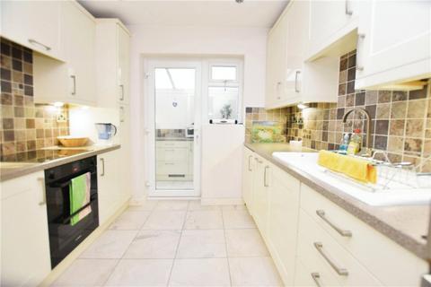 2 bedroom bungalow for sale, Pole Barn Lane, Frinton-on-Sea, Essex