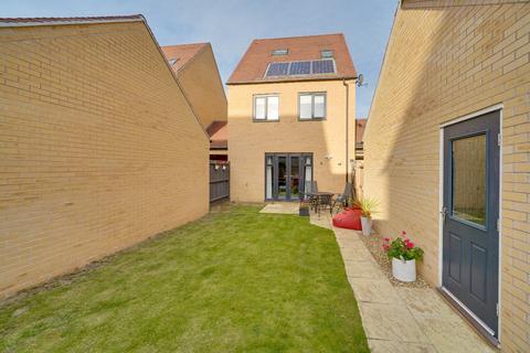 5 Caesar Way, Northstowe, Cambridge, CB24 1BR