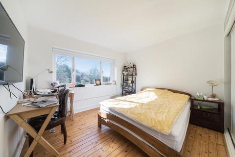 21 Woodhall Drive, London, SE21 7HJ