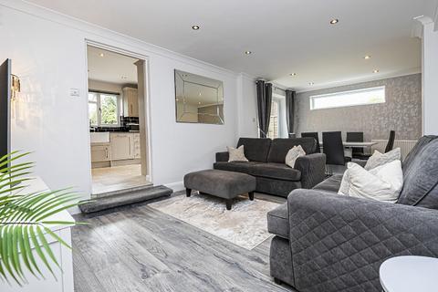 60 Coopers Hill, Ongar, CM5 9EF