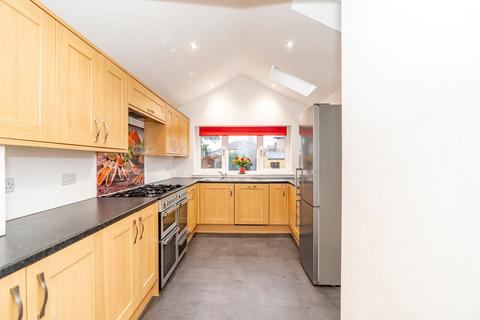45 Boswall Drive, Edinburgh, EH5 2DU