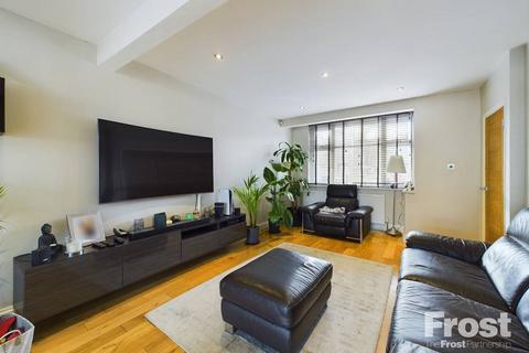 97 The Drive, Feltham, TW14 0AH