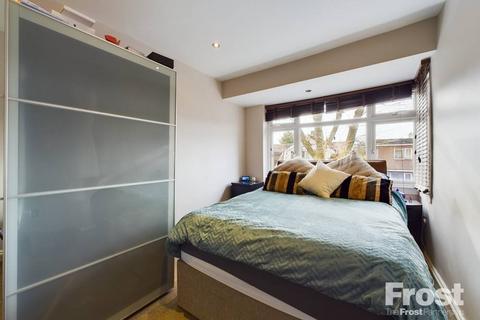 97 The Drive, Feltham, TW14 0AH