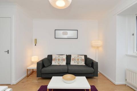 5/12 Boat Green, Edinburgh, EH3 5LL