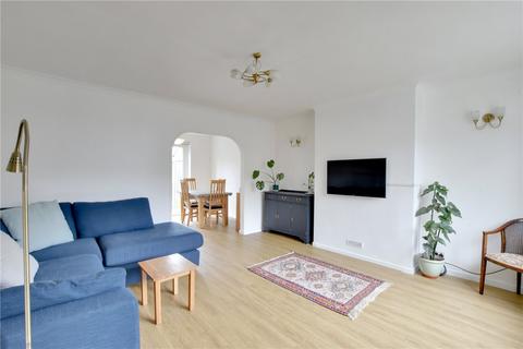 19 Lenham Road, London, SE12 8QN