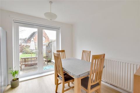19 Lenham Road, London, SE12 8QN