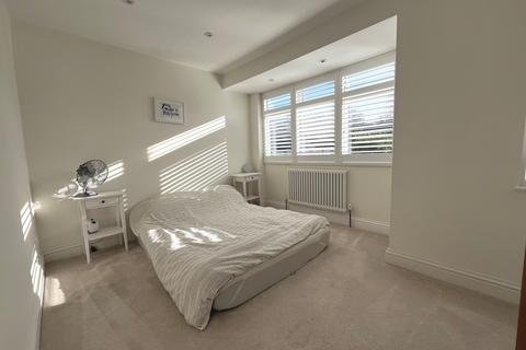 9 Rollesby Road, Chessington, KT9 2BY