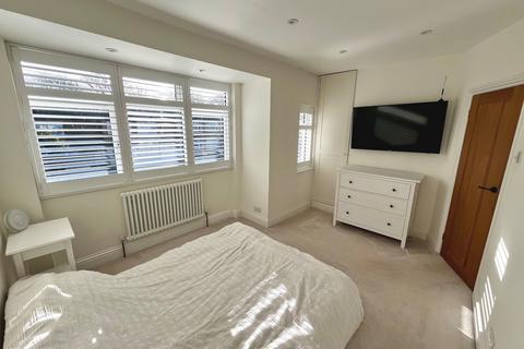 9 Rollesby Road, Chessington, KT9 2BY