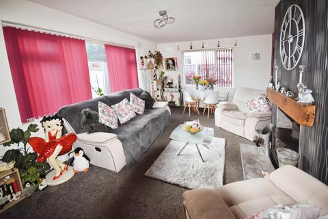 3 bedroom detached bungalow for sale, Laythorpe Avenue, Skegness PE25