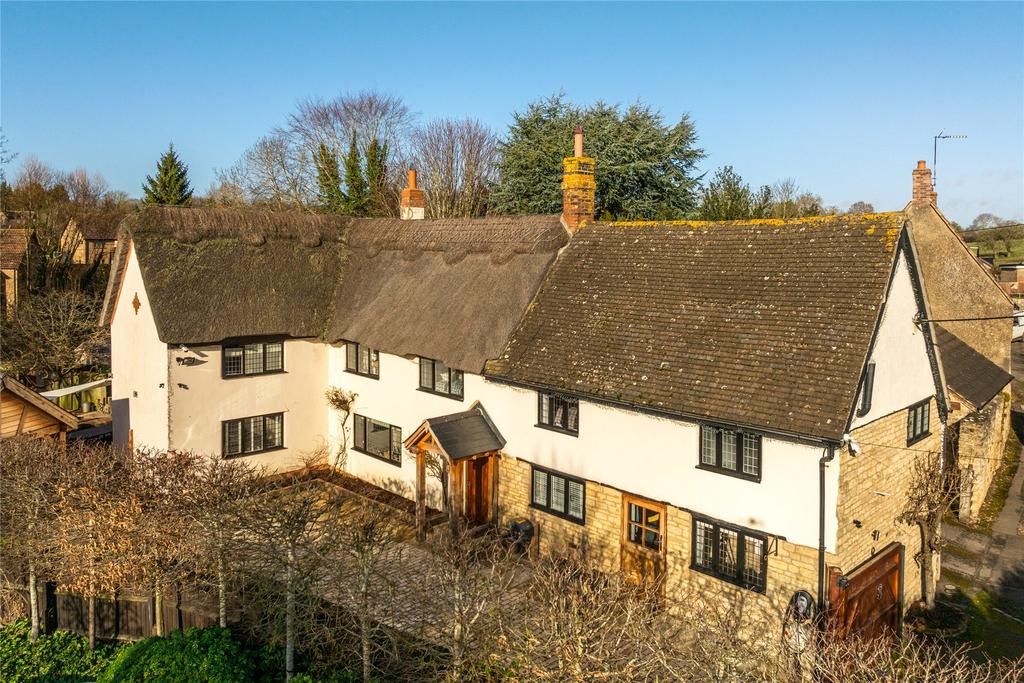Bakers Lane, Shutlanger, Towcester, Northamptonshire, NN12 4 bed