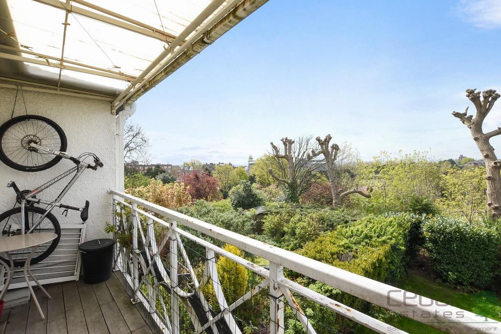 Apartment in London - View 2