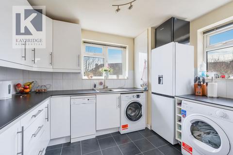 2 bedroom maisonette for sale, Hartford Road, Epsom, KT19