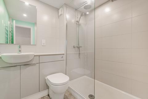 37a Wellesley Road, London, W4 4BX