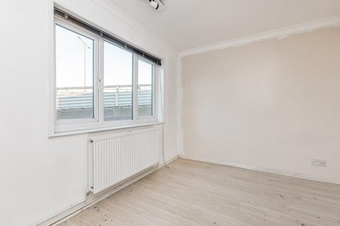 37a Wellesley Road, London, W4 4BX