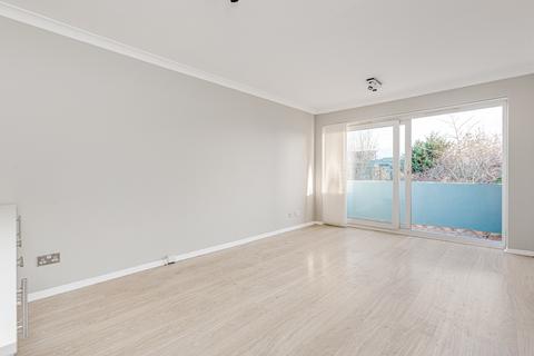 37a Wellesley Road, London, W4 4BX