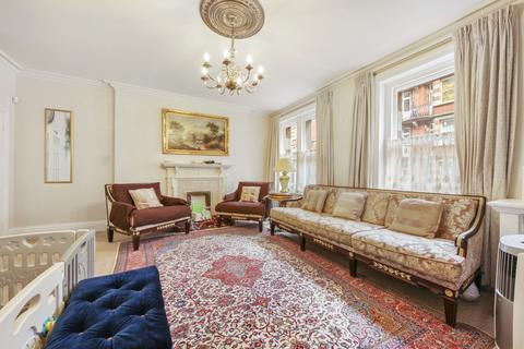 3 bedroom flat for sale, Clarence Gate Gardens, Glentworth Street, Marylebone, London