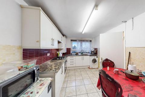 7 Rawstone Walk, London, E13 0HZ