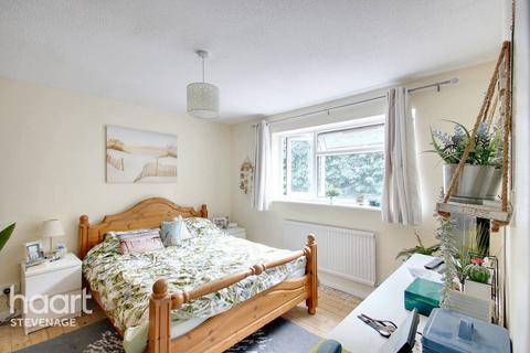24 Balmoral Close, Stevenage, SG2 8UA