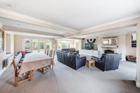 4 bedroom detached house for sale, Dartnell Place, West Byfleet, KT14