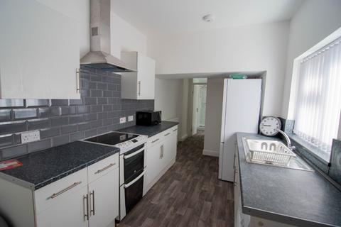 1 bedroom in a house share to rent, Ashford Street, Stoke-On-Trent ST4