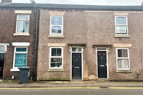 3 bedroom terraced house to rent, High Street, Knutton ST5
