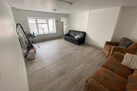 1 bedroom flat to rent, Hill Street, Stoke-On-Trent ST4