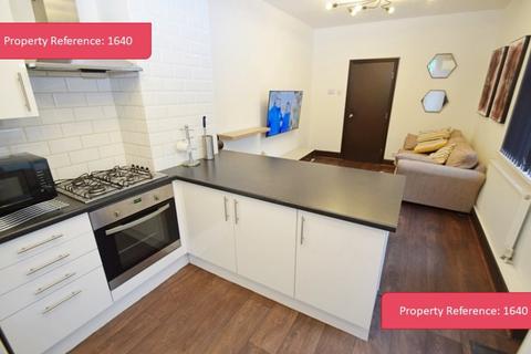 5 bedroom house share to rent, Sheppard Street, Stoke-On-Trent ST4