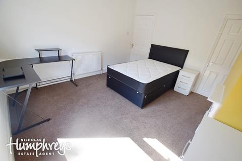 3 bedroom house share to rent, Spencer Road, Stoke-On-Trent ST4