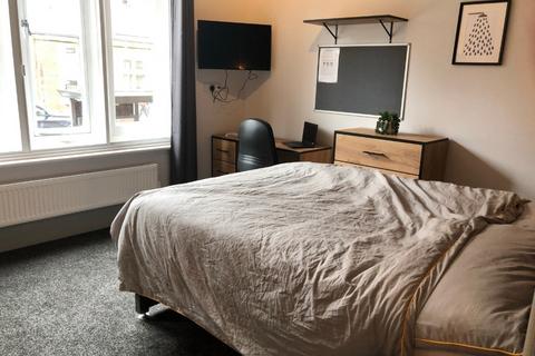 16 bedroom flat to rent, Winton Square, Stoke-On-Trent ST4