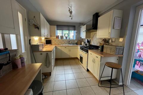 4 bedroom detached house for sale, Crestwood Gardens, Goldenash, Northampton NN3 8TZ
