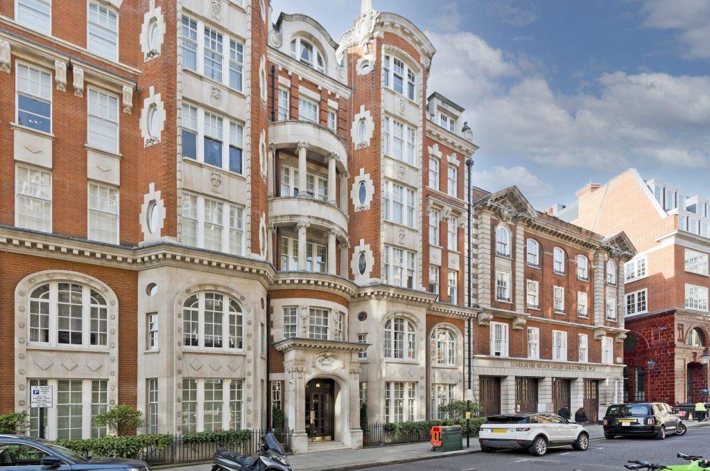 Basil Street Knightsbridge SW3 3 bed flat to rent 5 417 pcm