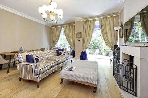 3 bedroom flat to rent, Basil Street, Knightsbridge, SW3