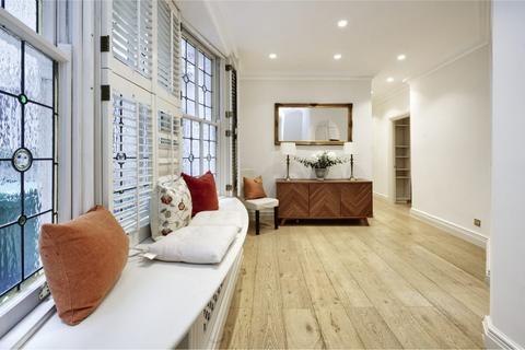 3 bedroom flat to rent, Basil Street, Knightsbridge, SW3