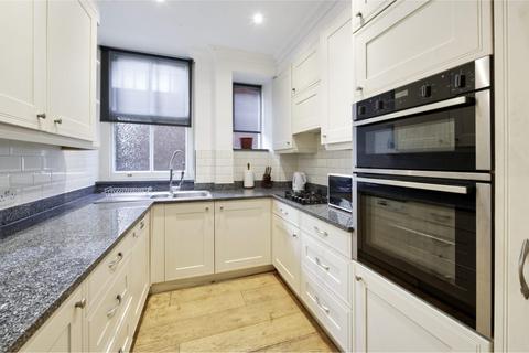 3 bedroom flat to rent, Basil Street, Knightsbridge, SW3